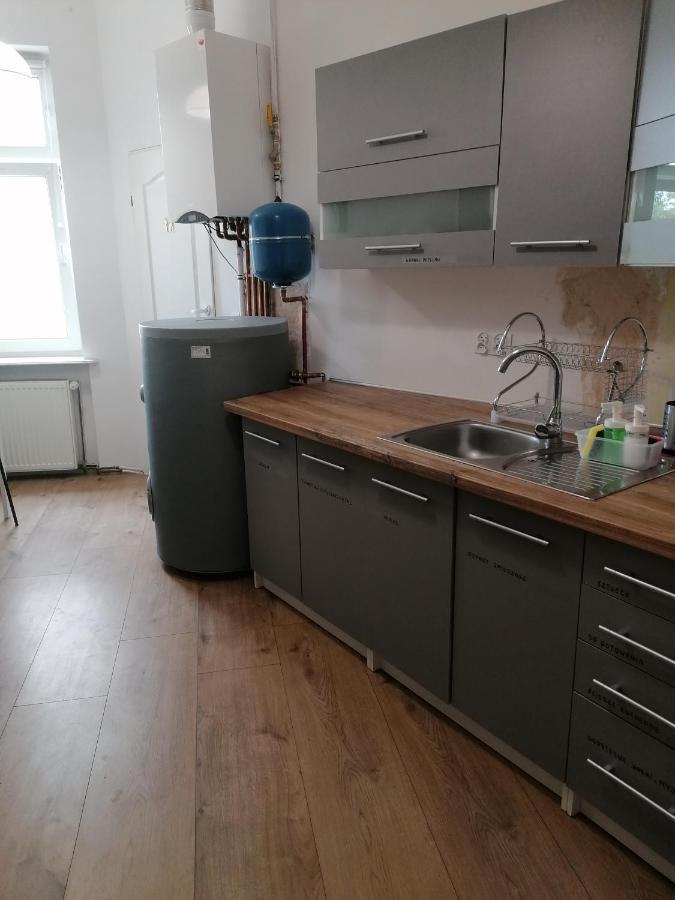 Hostel Tulip - Pokoj Jednoosobowy Nr 3 Ze Wspolna Lazienka I Kuchnia Щецин Экстерьер фото