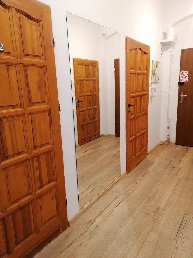 Hostel Tulip - Pokoj Jednoosobowy Nr 3 Ze Wspolna Lazienka I Kuchnia Щецин Экстерьер фото