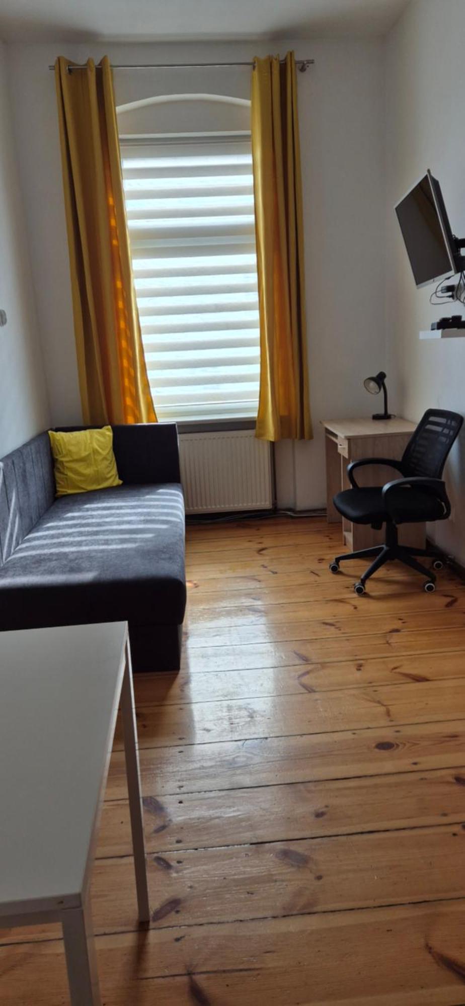 Hostel Tulip - Pokoj Jednoosobowy Nr 3 Ze Wspolna Lazienka I Kuchnia Щецин Экстерьер фото